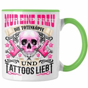 Trendation Tasse Trendation - Totenköpfe und Tattoos Tasse Frau Geschenk Tattoowierte F